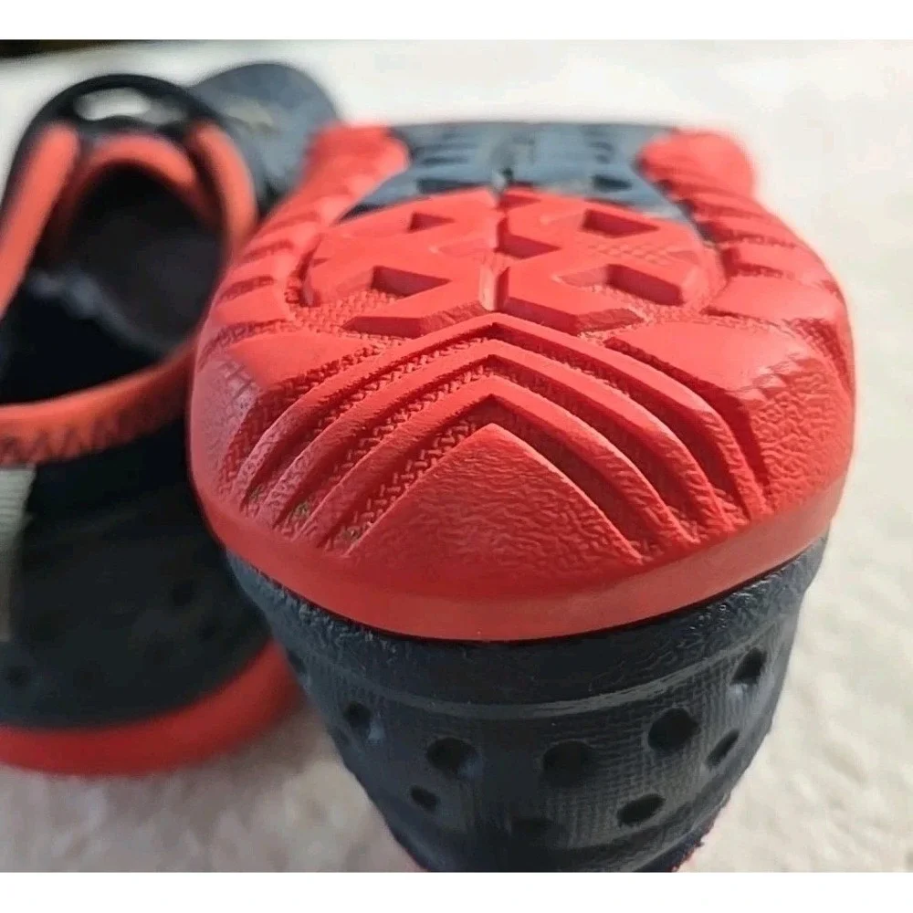 Crocs Slipon Shoes Boys‎ Size 11 Shoes Navy Blue & Red